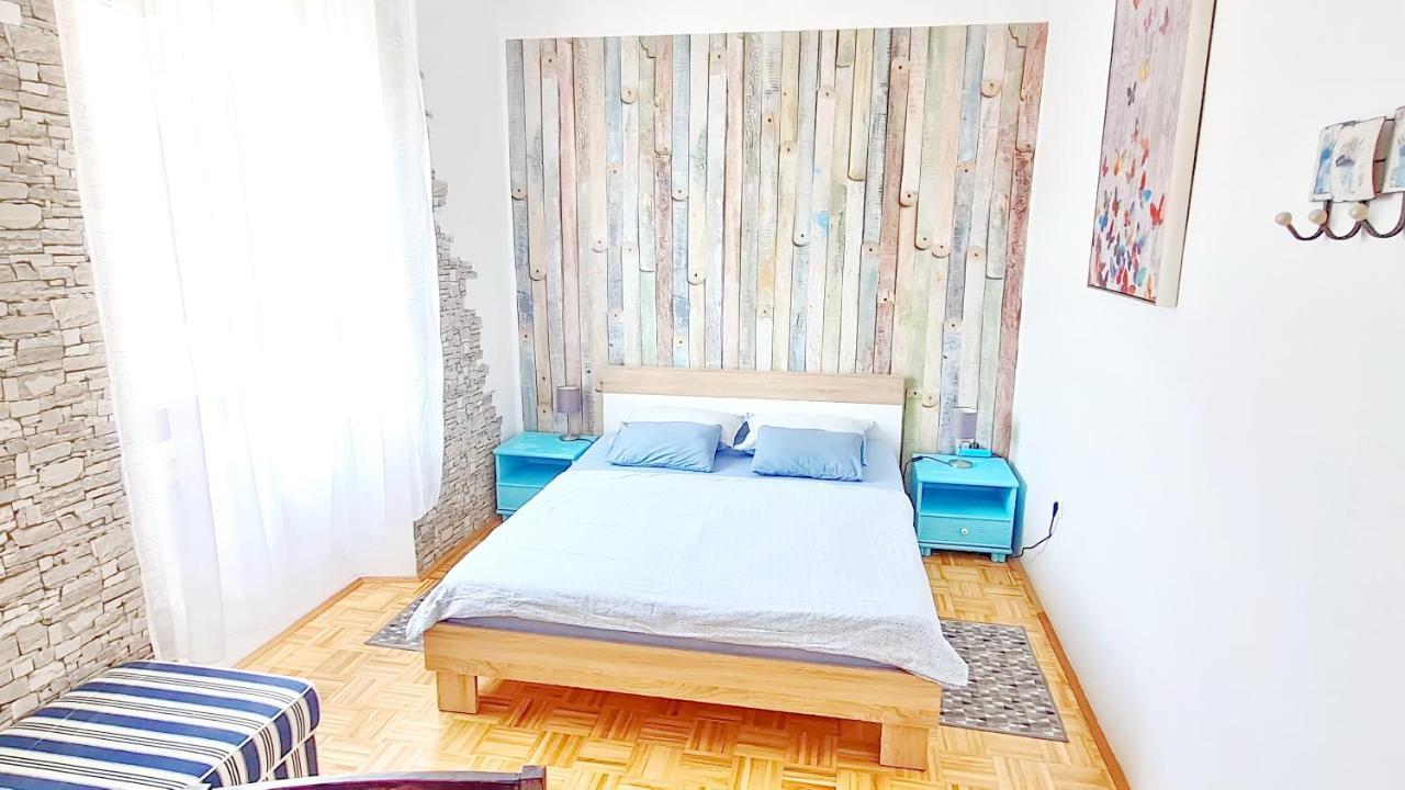 Apartment Sole Di Pola Eksteriør billede